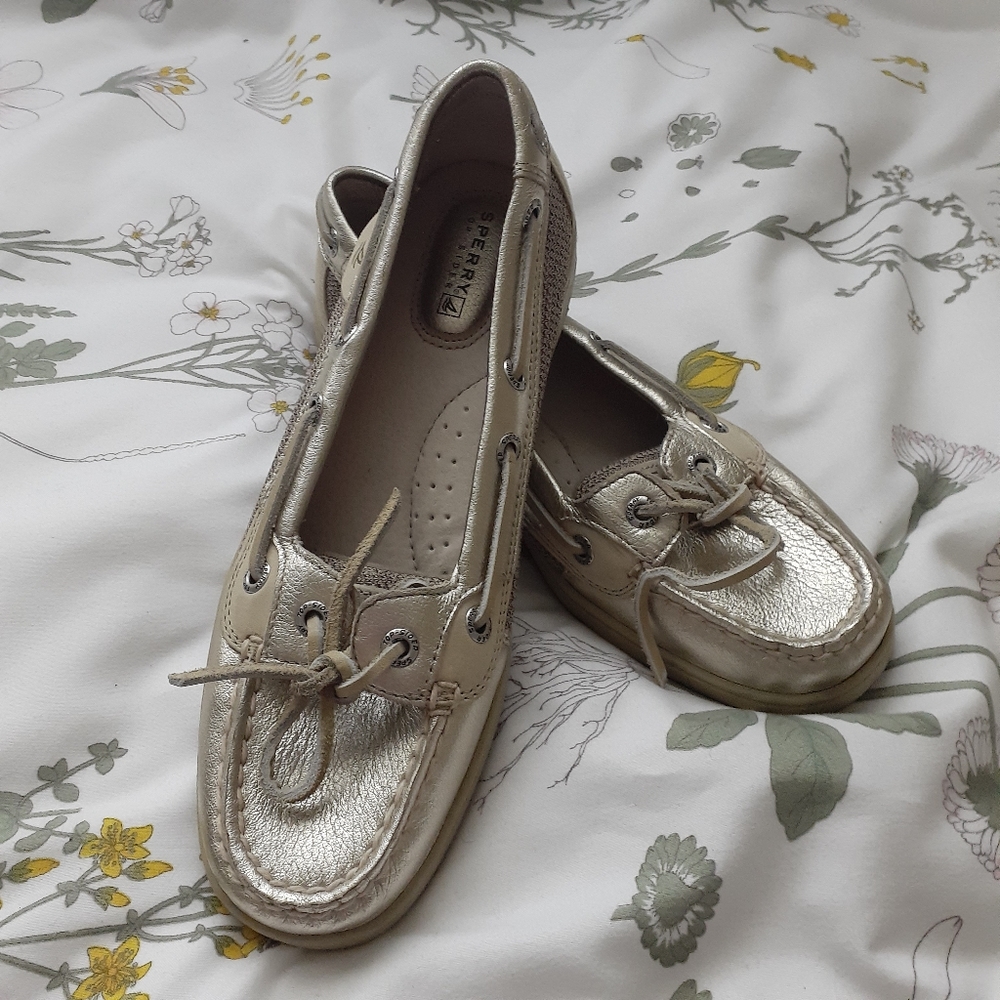 ❤ NWOT Gold Sperry Top Sider Boat Shoes Size 7